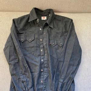 Levi’s button up shirt